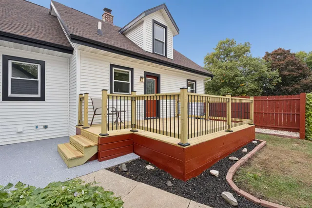 $399,900 | 1903 South River Road, Janesville, WI 53546