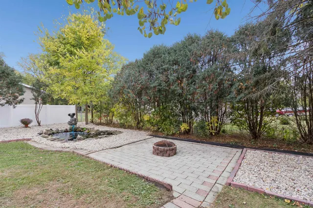 $399,900 | 1903 South River Road, Janesville, WI 53546