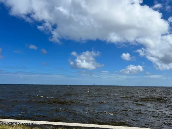 $1,450 | 190 East Olmstead Drive, Unit B5, Titusville, FL 32780