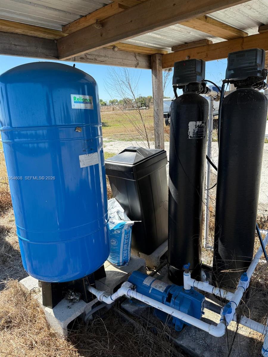 286 Lott Grade Venus, FL 33960 - Photo 4 of 17