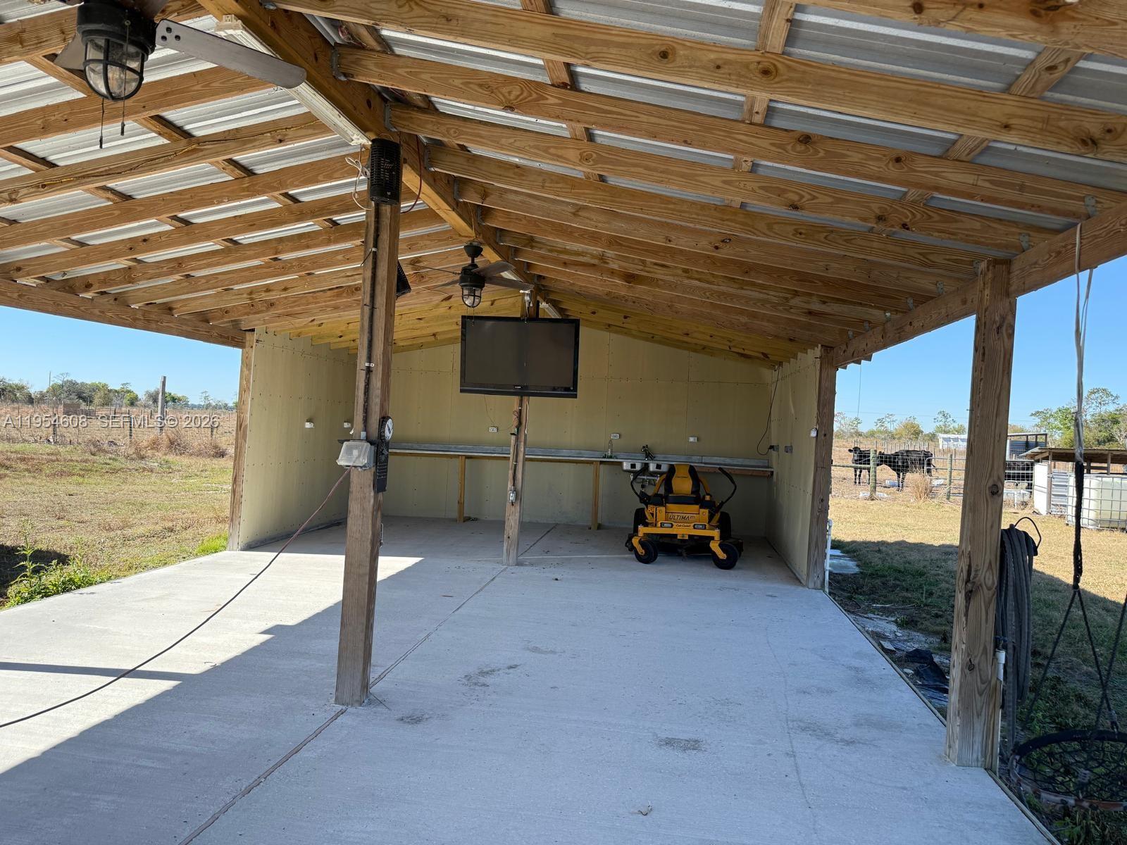 286 Lott Grade Venus, FL 33960 - Photo 6 of 17