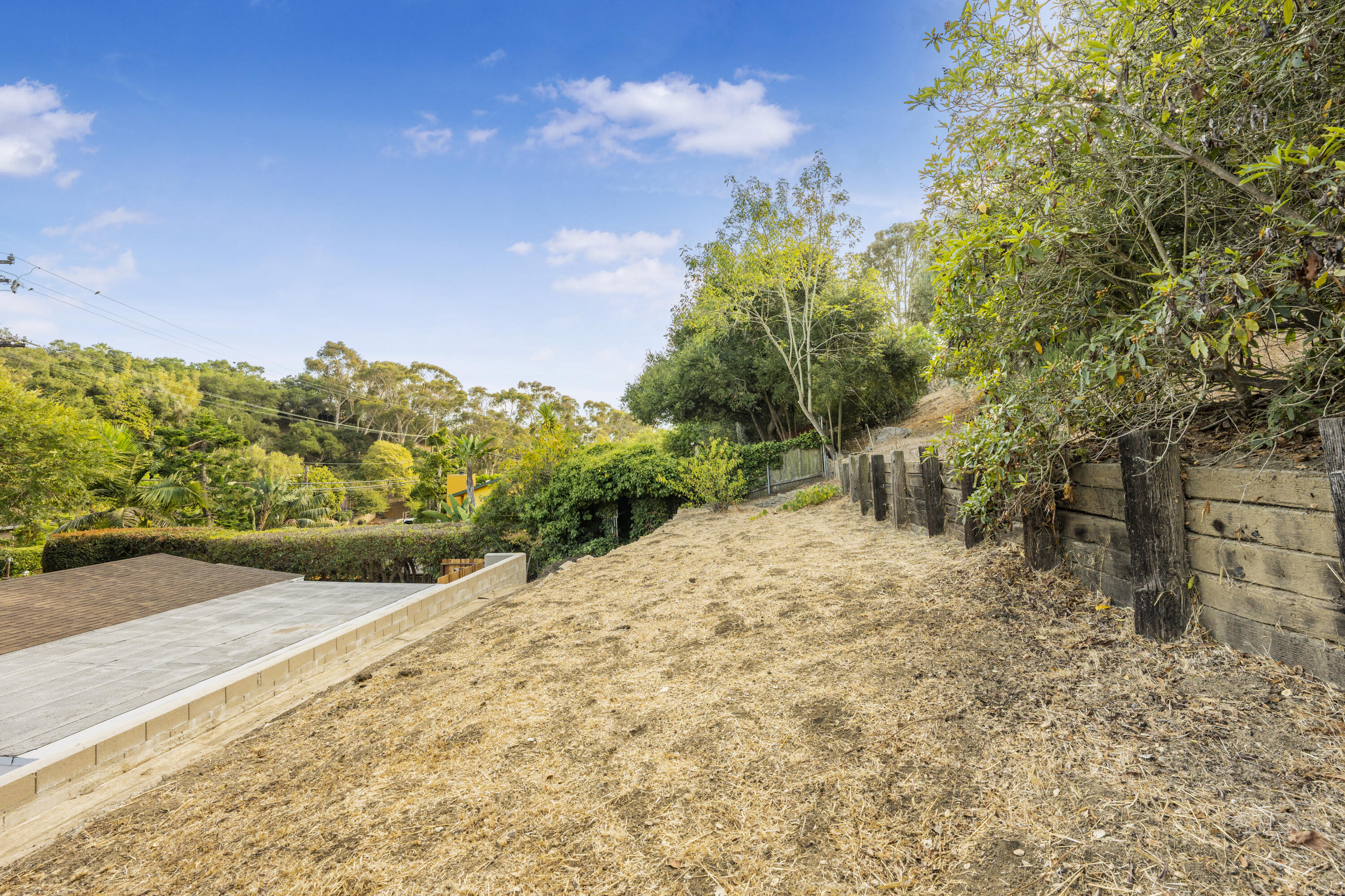 901 Fellowship Road Santa Barbara, CA 93109 - Photo 34 of 44 a view of a backyard of the house