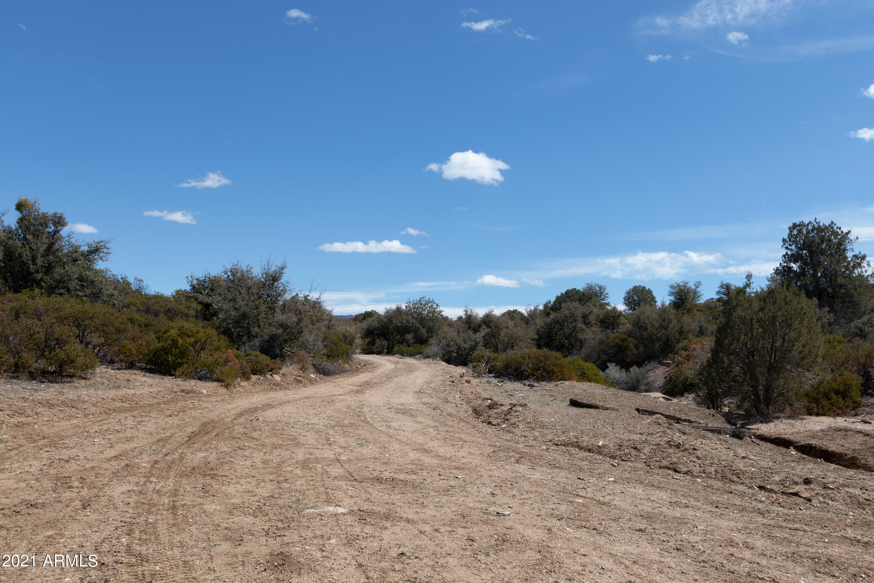 950 Grisby Road Skull Valley, AZ 86338 - Photo 35 of 65 IMG_0075