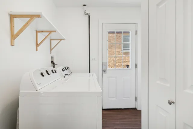 $300,000 | 9930 Montrose Avenue, Schiller Park, IL 60176