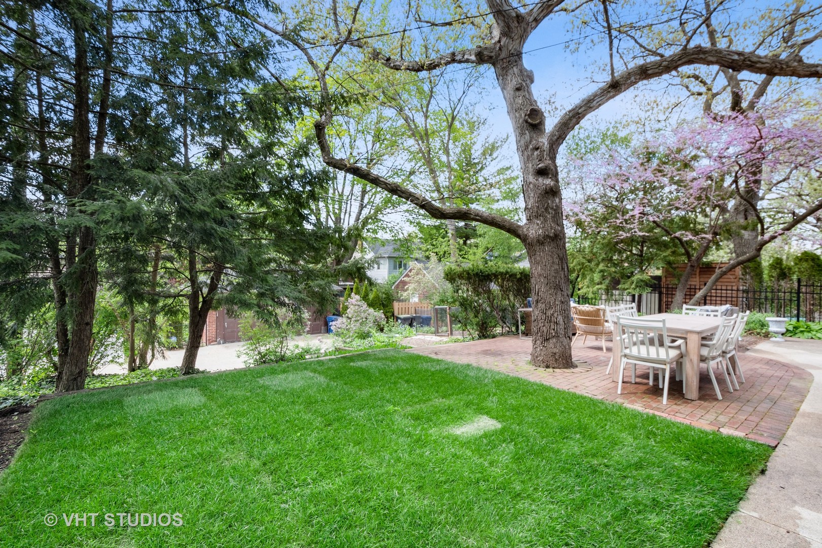 2744 Ridge Avenue Evanston, IL 60201 - Photo 25 of 33 a view of a house with a backyard