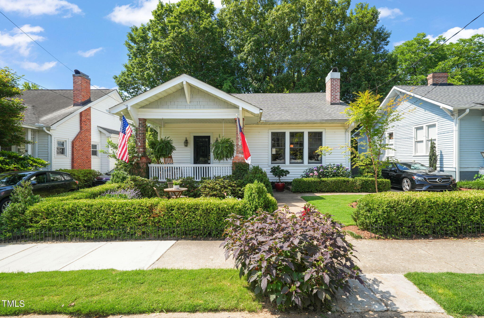608 East Franklin Street Raleigh, NC 27604 - Photo 1 of 51 1-web-or-mls-DSC02563