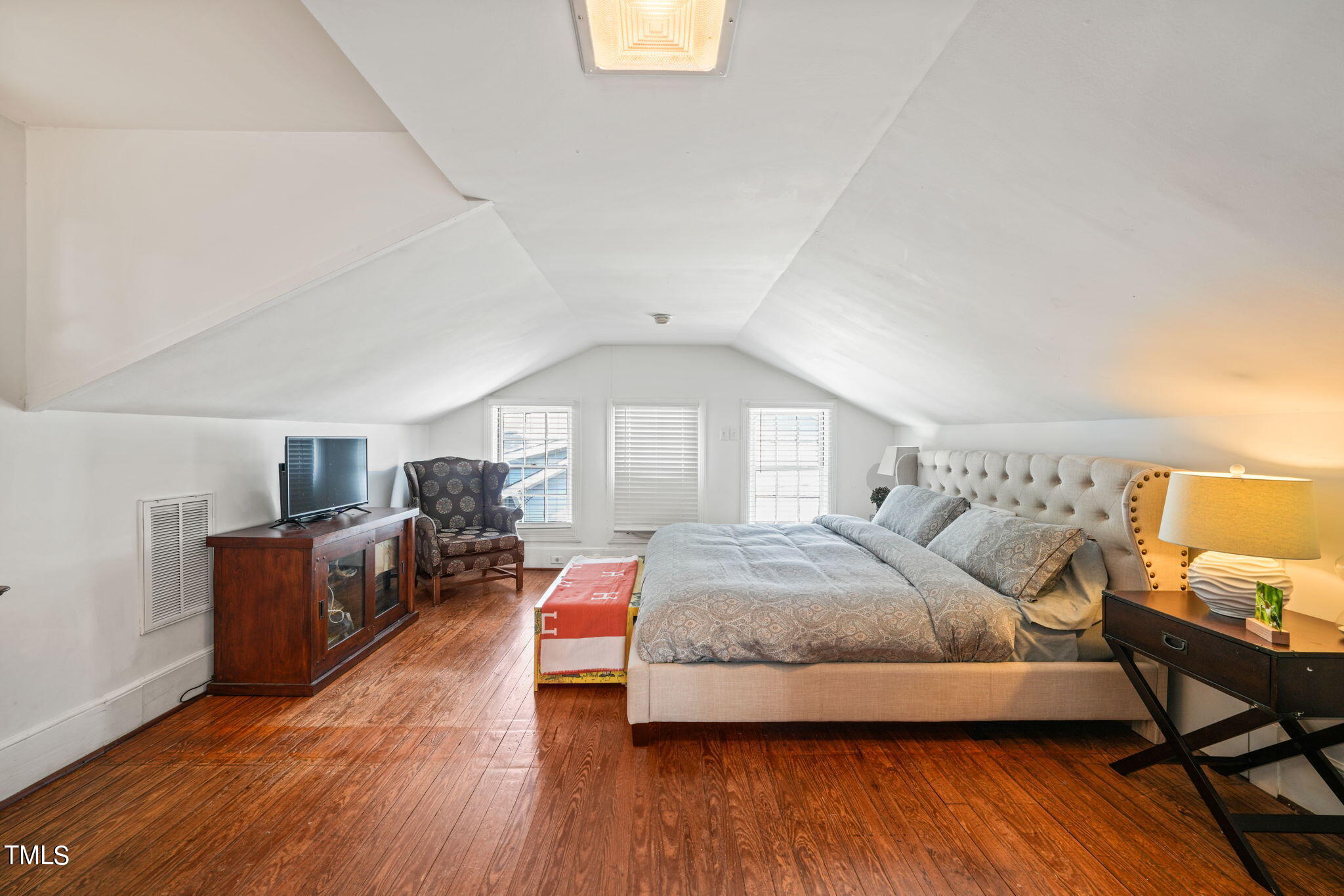 608 East Franklin Street Raleigh, NC 27604 - Photo 28 of 51 29-web-or-mls-DSC02475