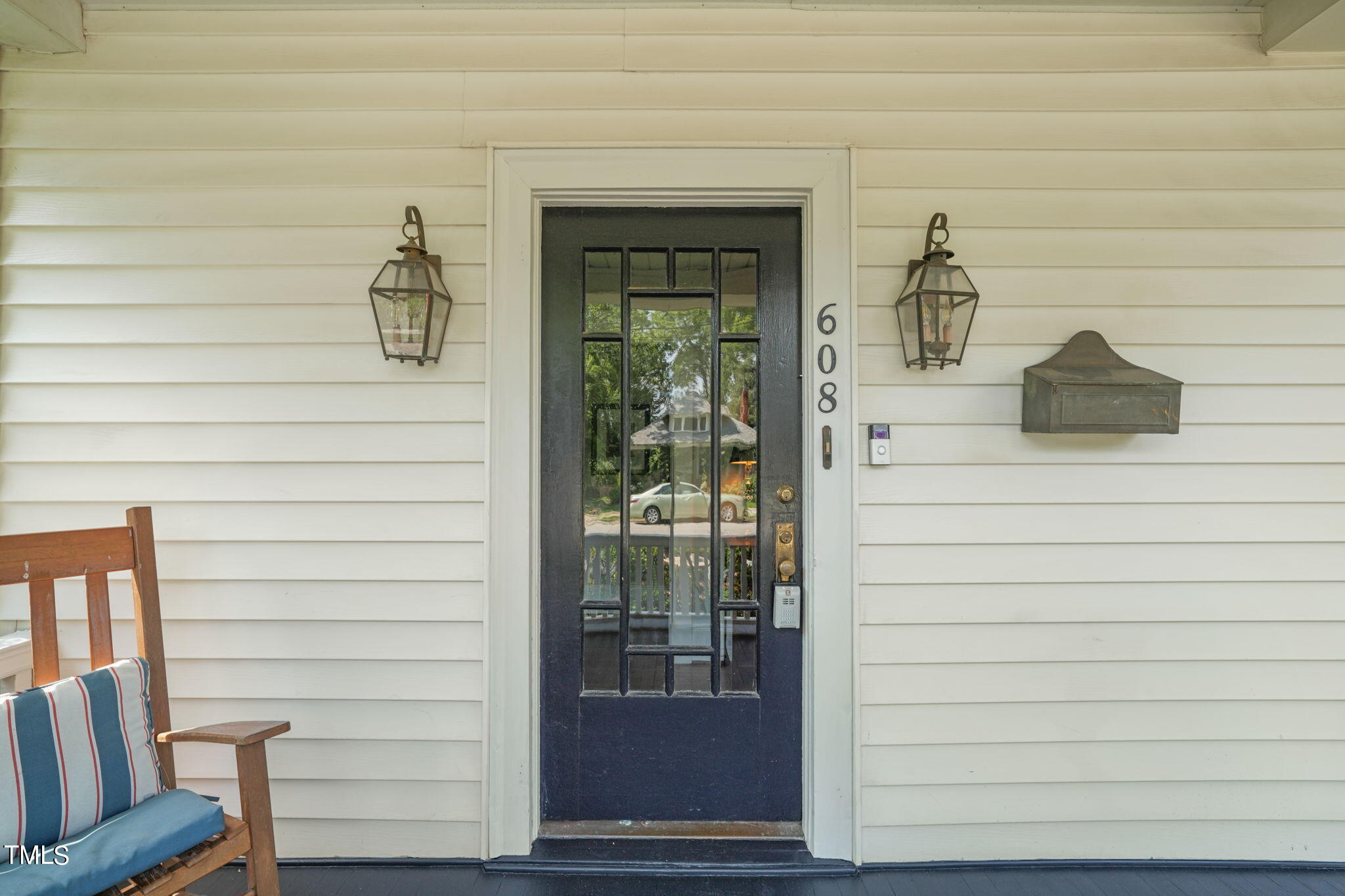 608 East Franklin Street Raleigh, NC 27604 - Photo 3 of 51 4-web-or-mls-DSC02523