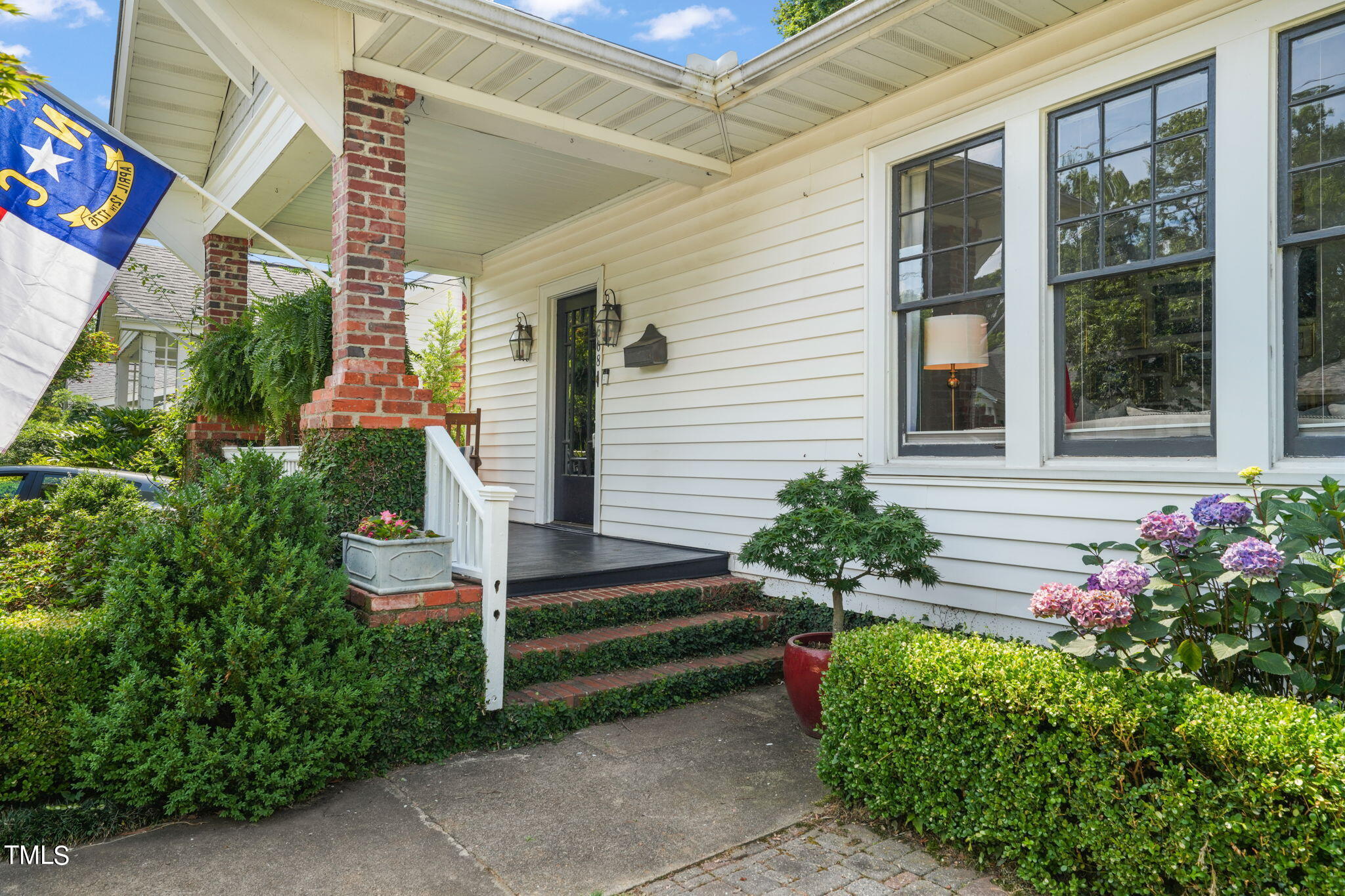 608 East Franklin Street Raleigh, NC 27604 - Photo 38 of 51 38-web-or-mls-DSC02573
