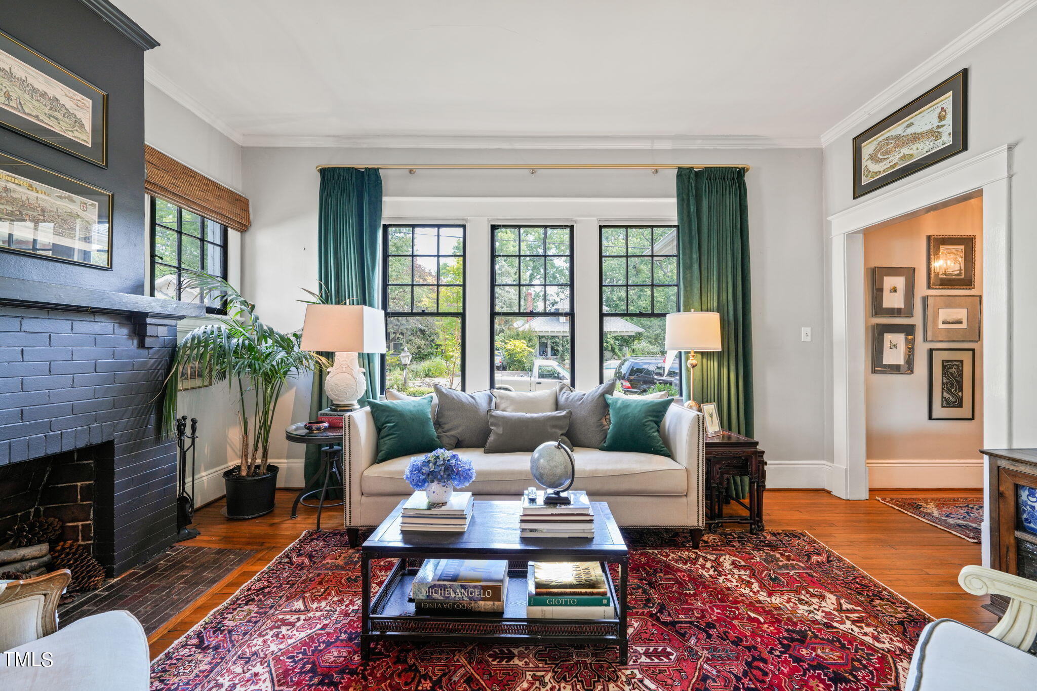 608 East Franklin Street Raleigh, NC 27604 - Photo 7 of 51 8-web-or-mls-DSC02350
