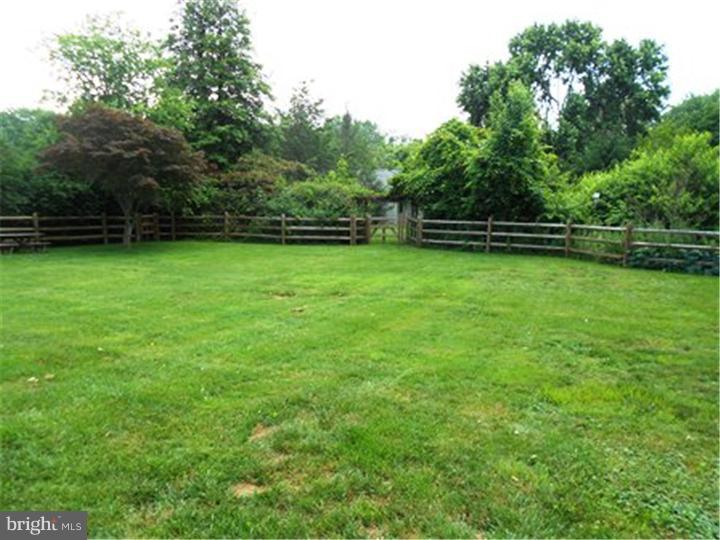 921 Nottingham Road Newark, DE 19711 - Photo 3 of 22