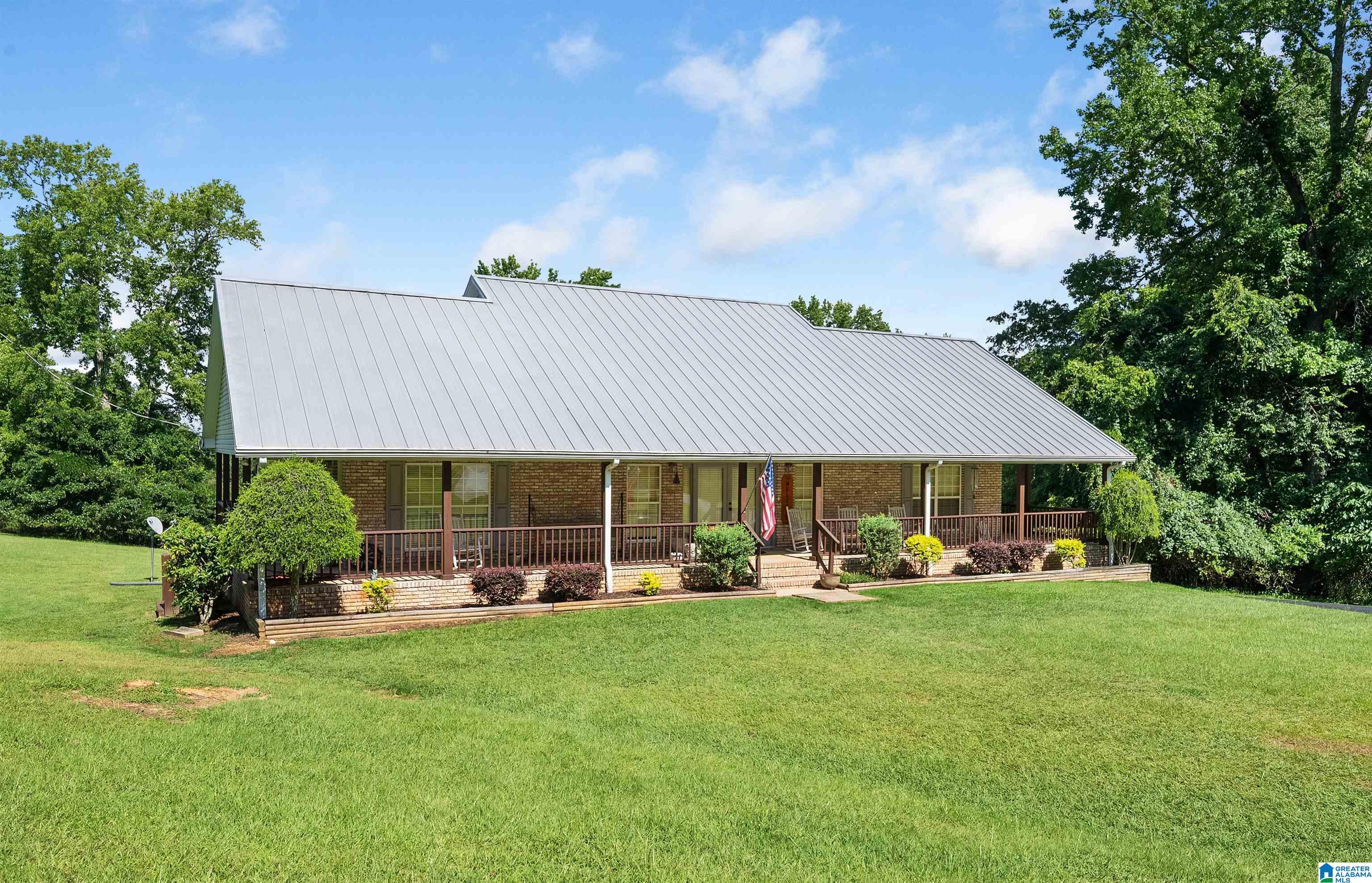 1733 Mountain View Road Springville, AL 35146 - Photo 2 of 37