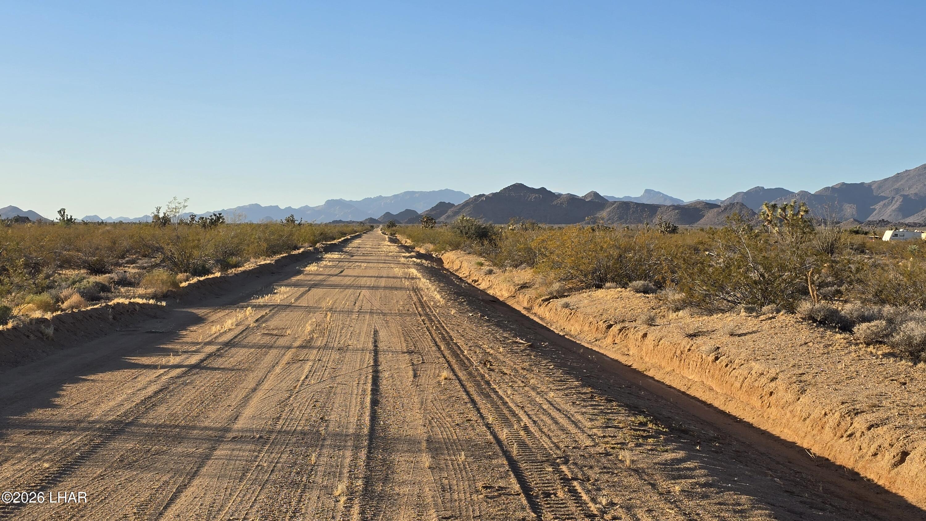 122-37-007 South John Wayne Road Yucca, AZ 86438 - Photo 9 of 21