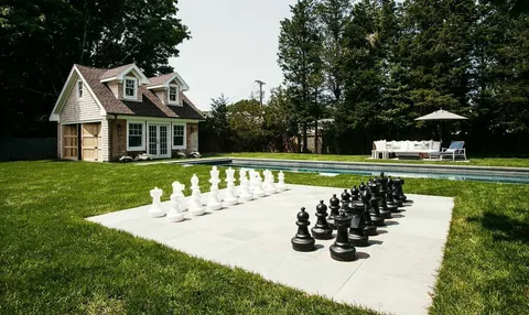 61 Skimhampton Road, East Hampton, NY 11937