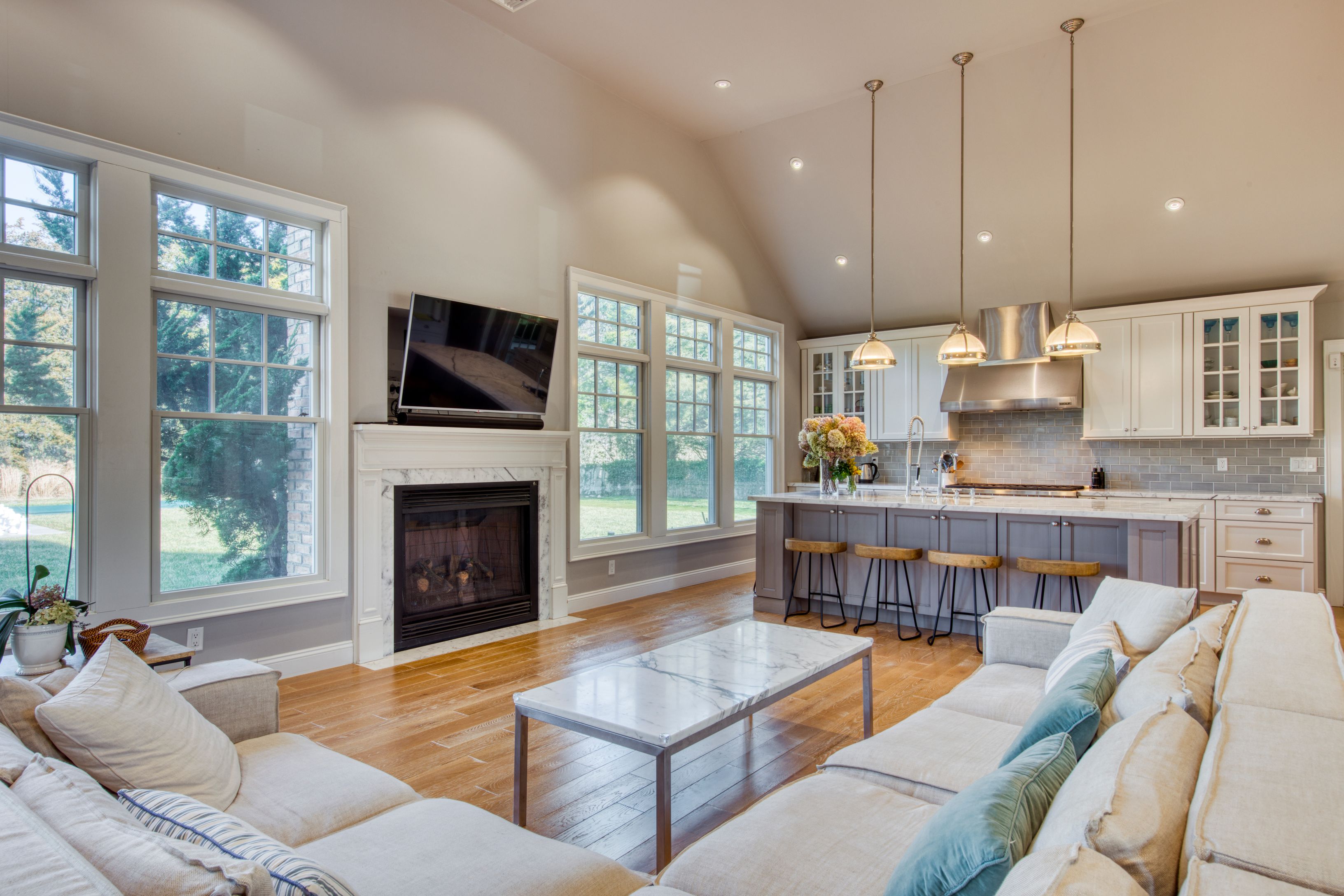 61 Skimhampton Road East Hampton, NY 11937 - Photo 2 of 16