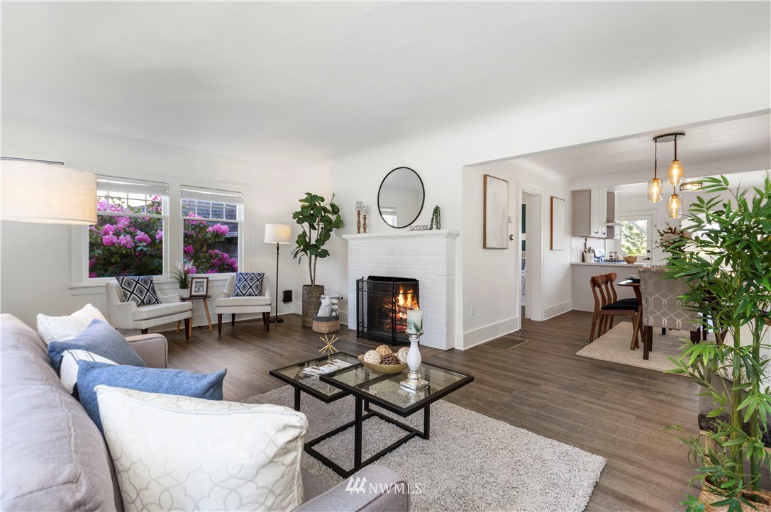 771 North 75th Street Seattle, WA 98103 - Photo 7 of 36