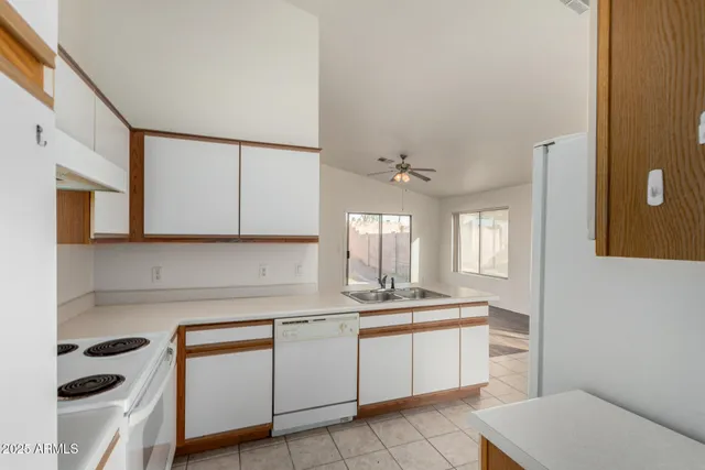 $1,895 | 15928 West Smokey Drive, Surprise, AZ 85374