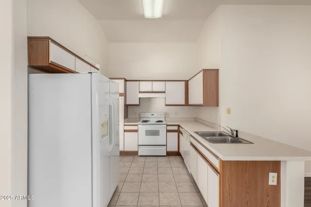 $1,895 | 15928 West Smokey Drive, Surprise, AZ 85374