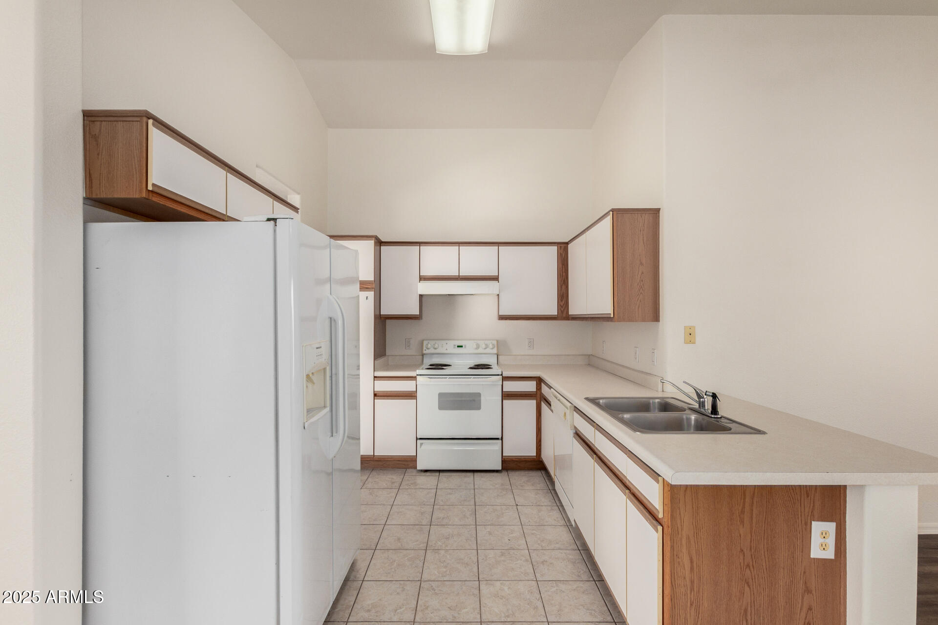 15928 West Smokey Drive Surprise, AZ 85374 - Photo 10 of 26 12 Smokey