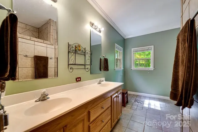 $395,000 | 910 Hannah Mountain Road, Otto, NC 28763