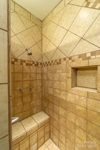 $395,000 | 910 Hannah Mountain Road, Otto, NC 28763