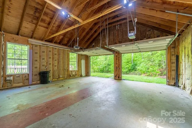 $395,000 | 910 Hannah Mountain Road, Otto, NC 28763