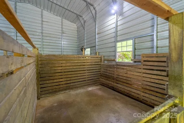 $395,000 | 910 Hannah Mountain Road, Otto, NC 28763