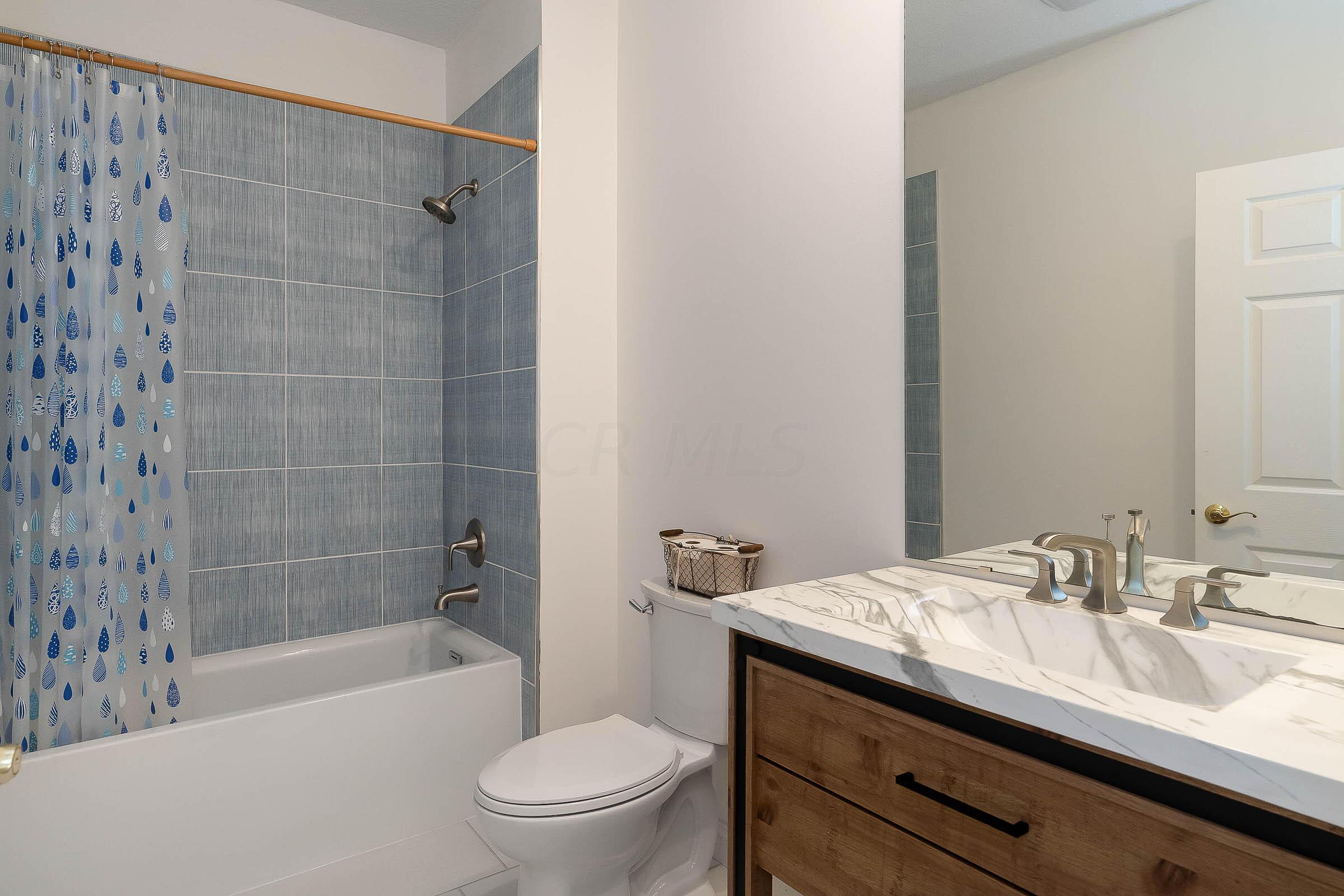 2245 Riverside Drive, Unit 206 Columbus, OH 43221 - Photo 16 of 32