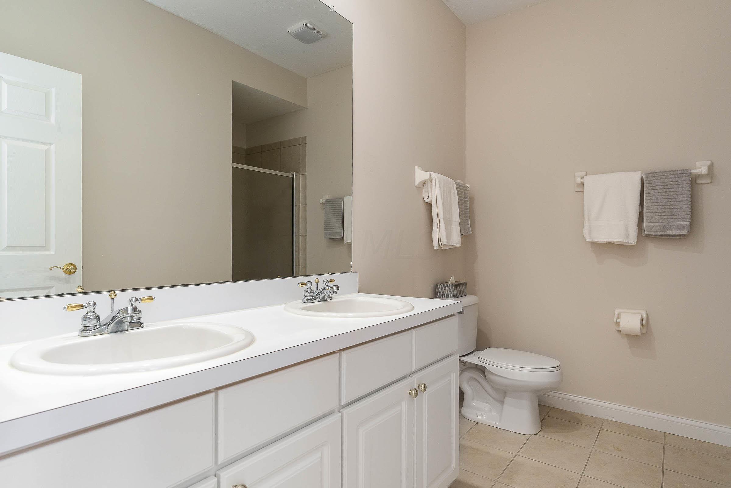 2245 Riverside Drive, Unit 206 Columbus, OH 43221 - Photo 20 of 32
