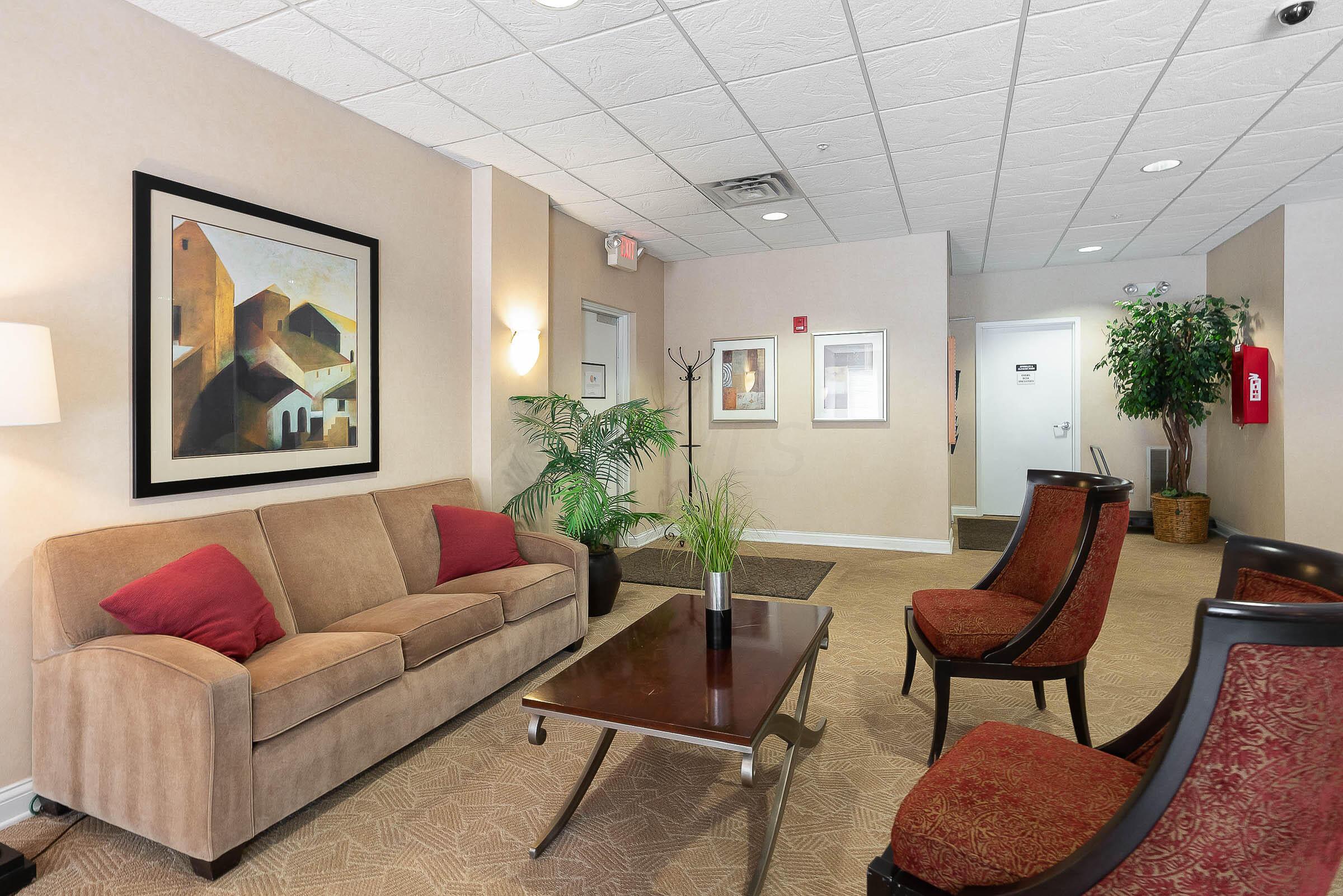 2245 Riverside Drive, Unit 206 Columbus, OH 43221 - Photo 4 of 32