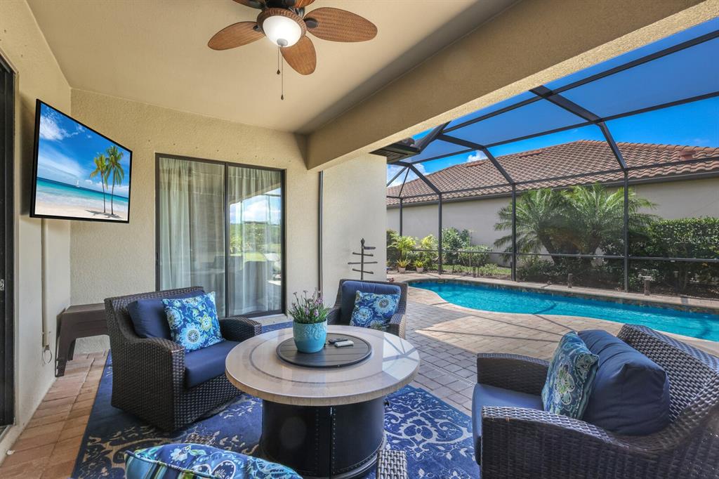 6036 Cessna Run Bradenton, FL 34211 - Photo 35 of 75 a living room with furniture and a large window