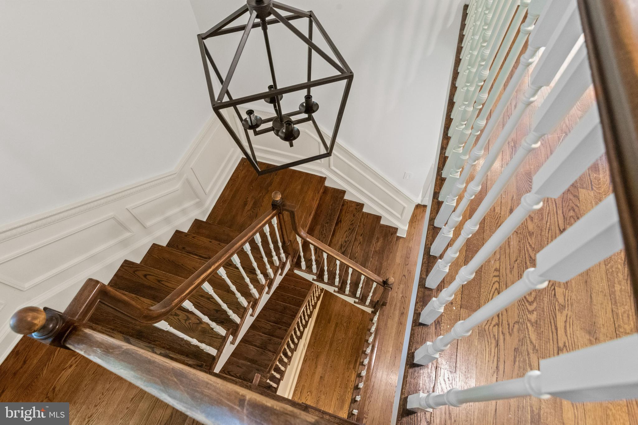 4925 Weaver Terrace Northwest Washington, DC 20016 - Photo 11 of 35 Staircase