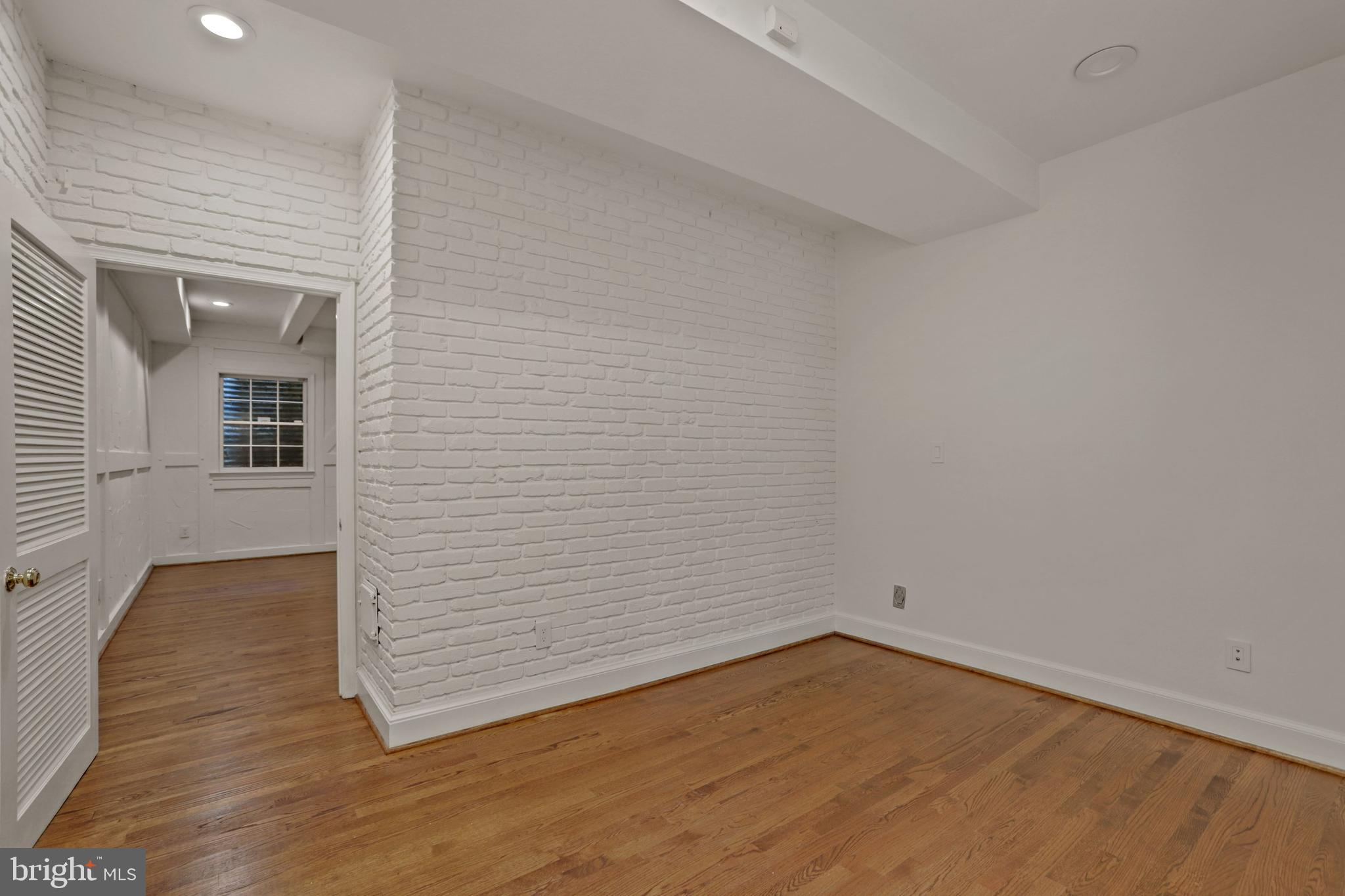 4925 Weaver Terrace Northwest Washington, DC 20016 - Photo 26 of 35 Office