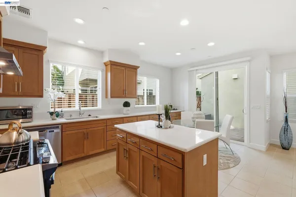 $1,348,000 | 8553 Schooner Way, Newark, CA 94560