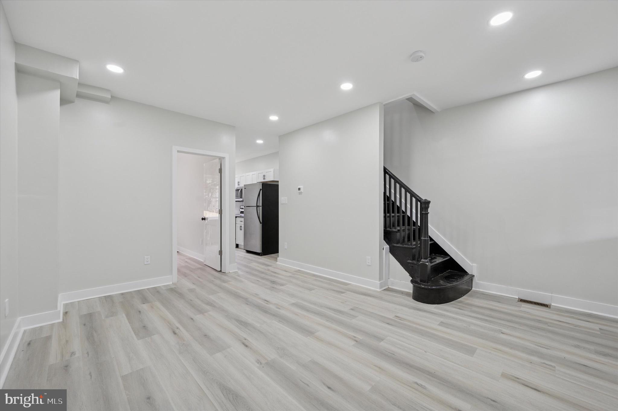 6055 Allman Street Philadelphia, PA 19142 - Photo 4 of 15