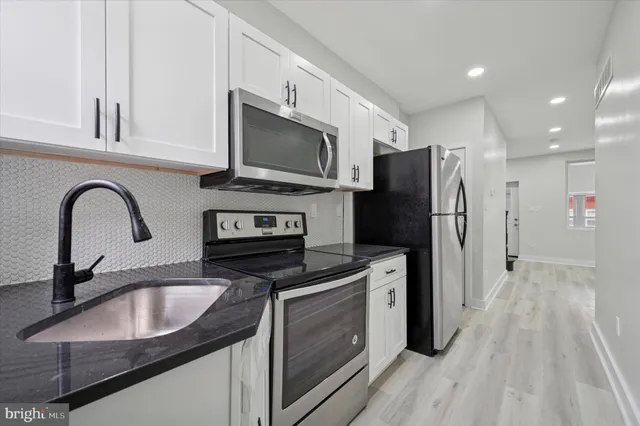 $1,690 | 6055 Allman Street, Philadelphia, PA 19142