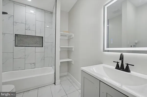 $1,690 | 6055 Allman Street, Philadelphia, PA 19142