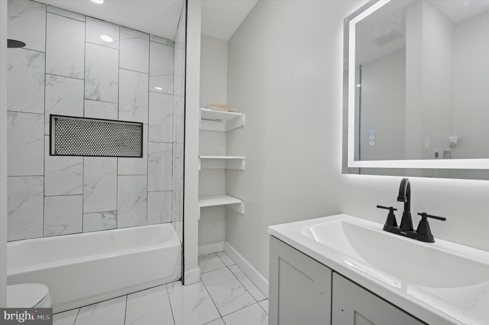 6055 Allman Street Philadelphia, PA 19142 - Photo 10 of 15