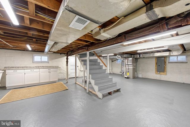 $1,200,000 | 902 Commonwealth Avenue, Alexandria, VA 22301