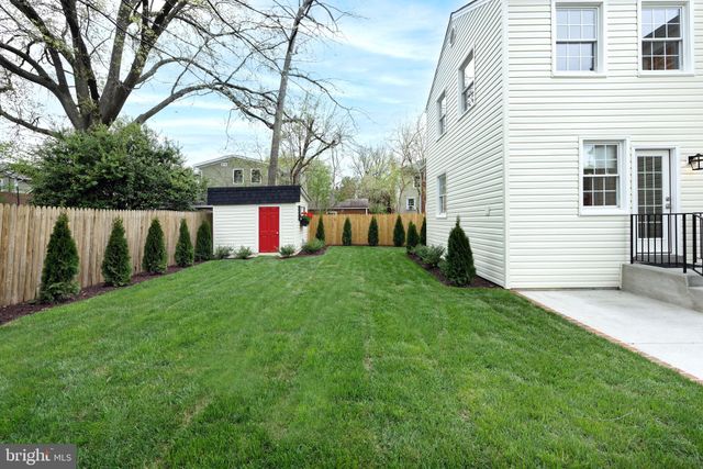 $1,200,000 | 902 Commonwealth Avenue, Alexandria, VA 22301