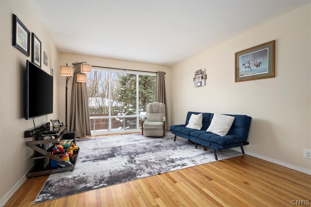 109 Barclay Road Camillus, NY 13031 - Photo 11 of 44