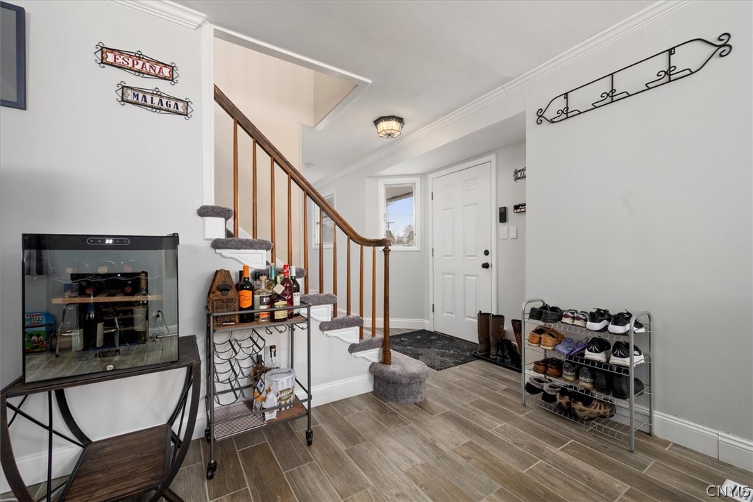 109 Barclay Road Camillus, NY 13031 - Photo 3 of 44