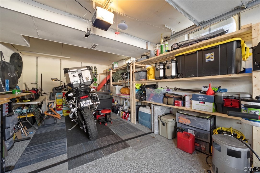 109 Barclay Road Camillus, NY 13031 - Photo 37 of 44