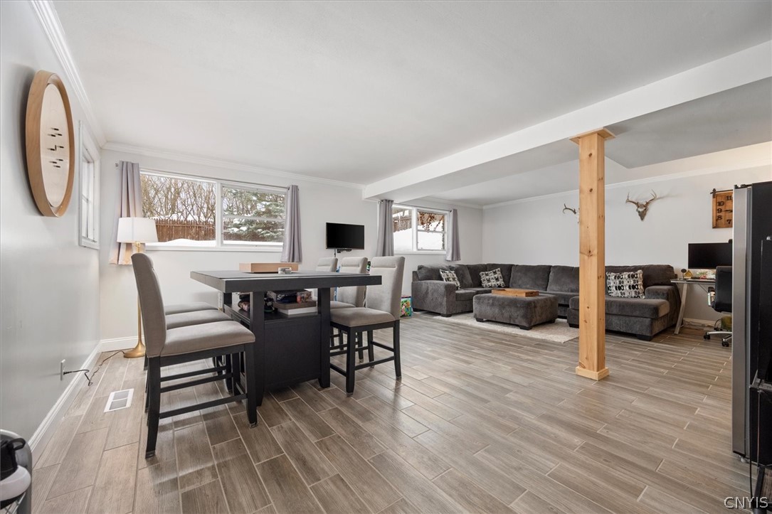 109 Barclay Road Camillus, NY 13031 - Photo 4 of 44