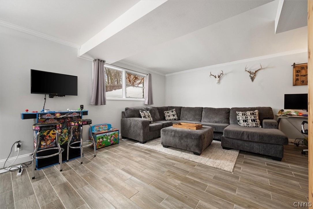 109 Barclay Road Camillus, NY 13031 - Photo 7 of 44