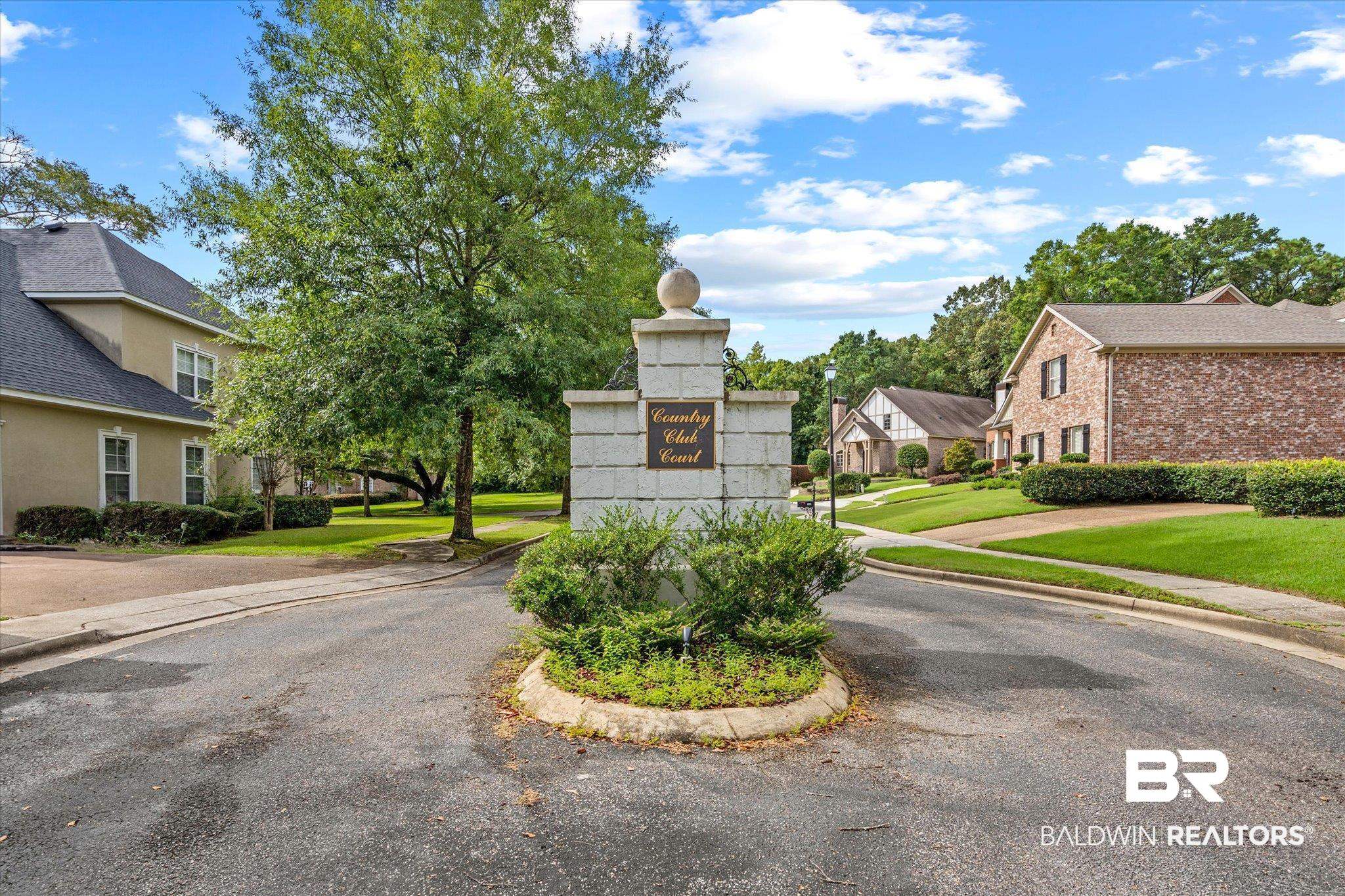 812 Country Club Court Mobile, AL 36609 - Photo 31 of 34 View of road