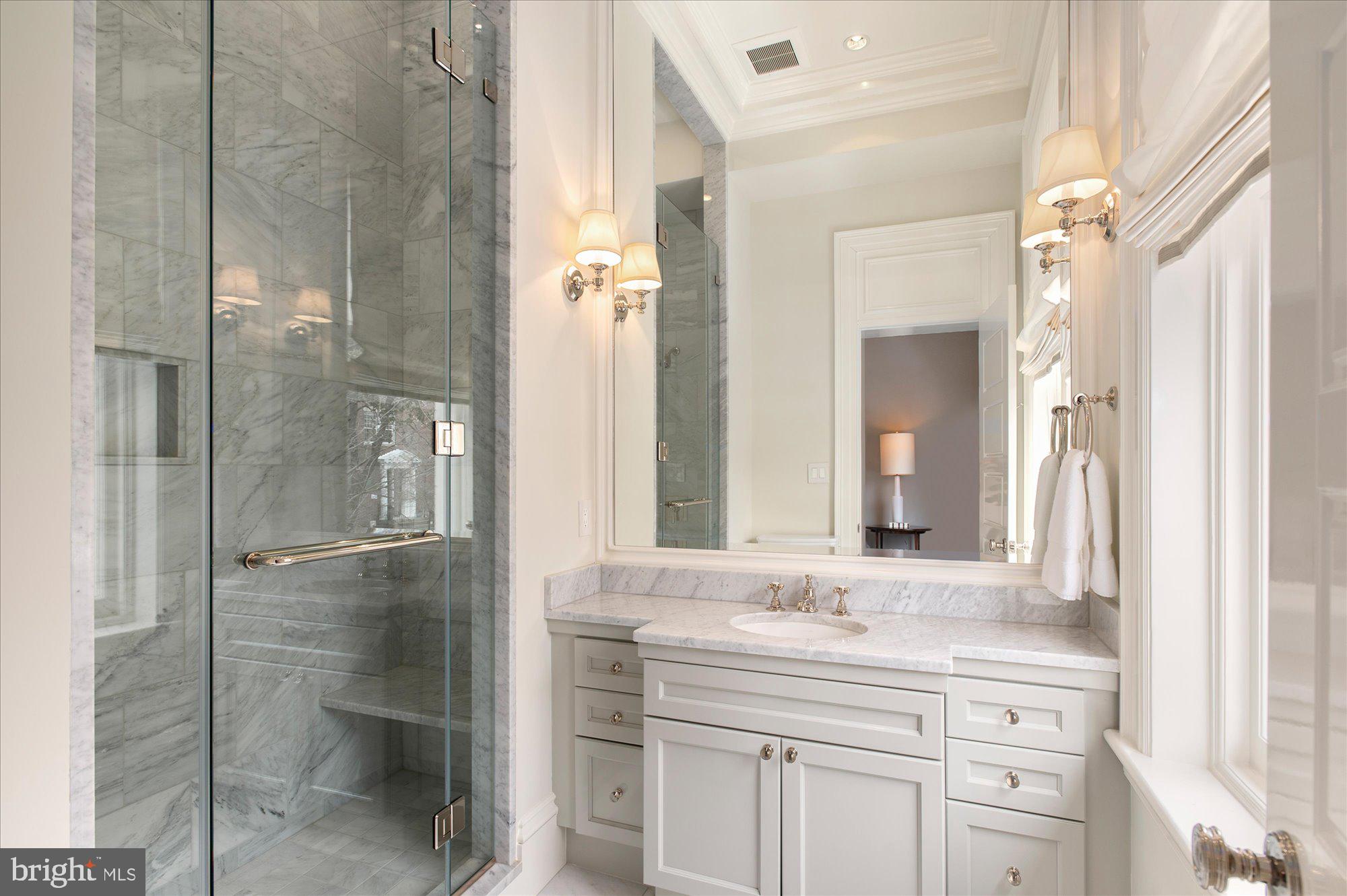 1823 Phelps Place Northwest Washington, DC 20008 - Photo 36 of 55 Bedroom 3, En Suite Bath