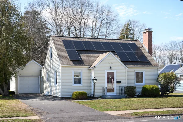 $345,000 | 33 Washington Street, Plainville, CT 06062
