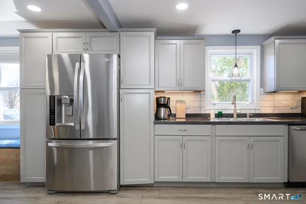 $345,000 | 33 Washington Street, Plainville, CT 06062