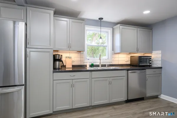 $345,000 | 33 Washington Street, Plainville, CT 06062